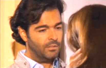 SilviaElena1234's tweet photo. No me importa si Ana @silvnavarro no ama a Diego @PabloMOficial yo igual amo verlo tan enamorado #EsTierno @osoriojua http://t.co/dzBD2YOwLF