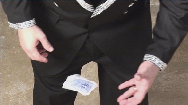 MysterioSupreme's tweet photo. My cards are different than yours... they fly #mysteriosupreme #TRSClub http://t.co/Byu5MNPLTu