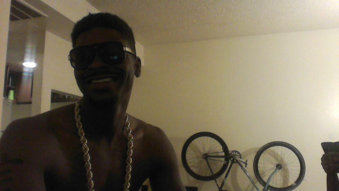 its been a long time #Twitter i should have never left you http://t.co/MfI56LoXIg<a href="/tag/twitter"class="tags">#Twitter</a>