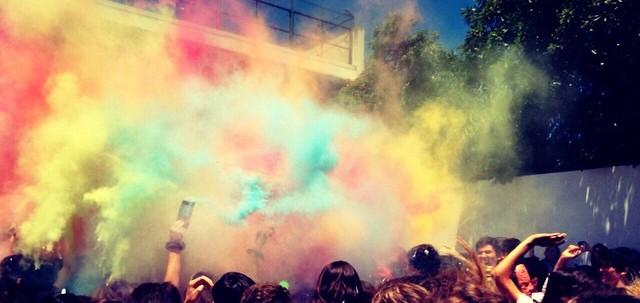 LaReZagada2014's tweet photo. Si esto te pareció una fiesta, mañana vení a Pacha que nos rompemos la cabeza. #1D #NosHacemosPijaImbecil 🍒🍒 http://t.co/vCTPRAz52Q