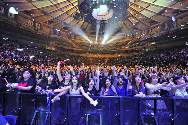 ABailon21's tweet photo. Me encanta  mi concierto en Madison Square Garden. #cantando #ImACeleb http://t.co/JU5NAMgpVu