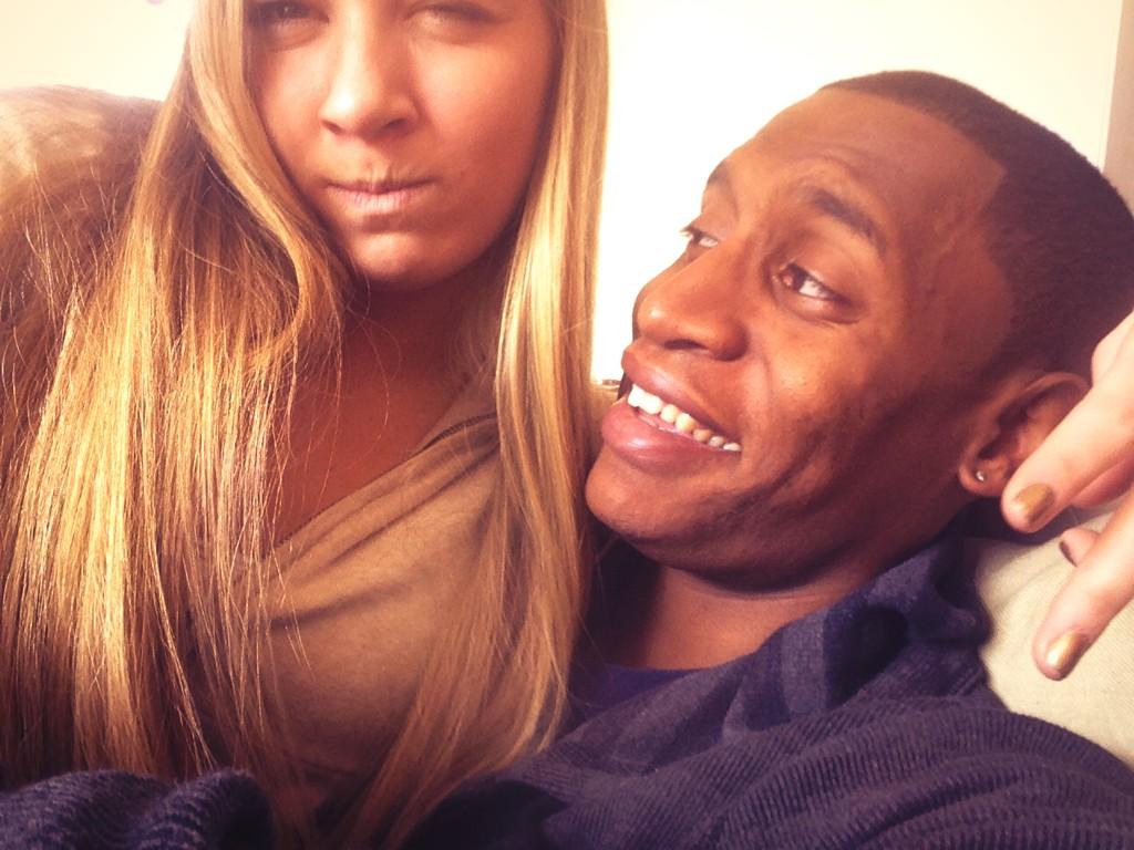 Strange_Em's tweet photo. it's been real bry, see you in a couple weeks😘✌️ #thanksgivingbreak2k14 #withthisguy @thatsouthernkid http://t.co/i8K1oZAQ08
