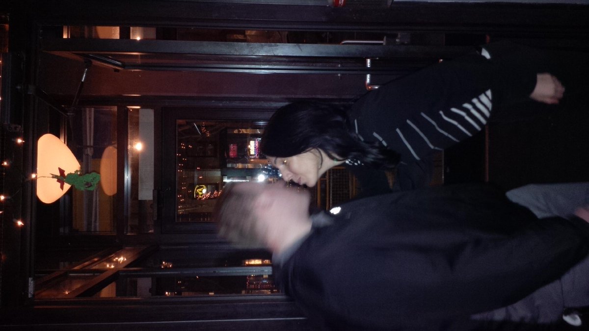 adamkivell's tweet photo. Right before the magic happened... #mistletoe #RivoliLovestory #blessed #bestAdam @angeler_angela @robgst http://t.co/jQv225nZol