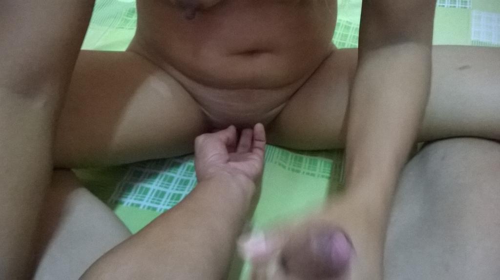 NengGittisak's tweet photo. จับ เขี่ย เย็ดๆๆ http://t.co/hHXhCeJdWD