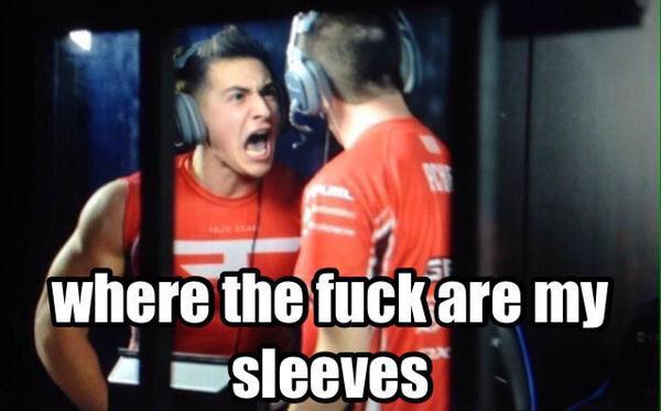 Syndicate's tweet photo. Because Faze won I'll let Censor keep his Tank Top! But when he looses! SLEEVES ARE COMING HIS WAY 😂 💪 http://t.co/bNOzccUucv