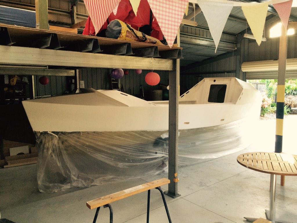 PetejFletcher's tweet photo. Boat builder Dave Parker donating his time FOC to help make the dream come true #dare2dream @World_Ch @WorldCh_AU http://t.co/ZzZWm2Ajfh