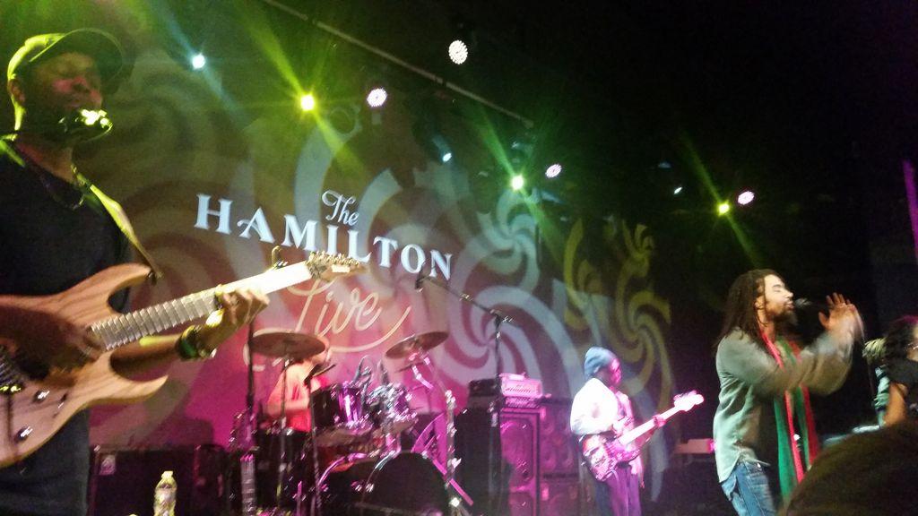 ej78_sarah's tweet photo. @wailers @thehamiltondc #Legend #30thanniversarytour #amazing #Bobwasthere #IRIE http://t.co/576dK1GhDt