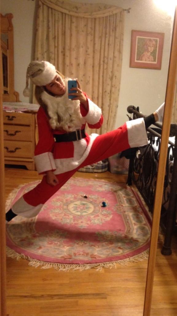 rayanneg97's tweet photo. November 30th at 11:59pm to December 1st at 12:00am http://t.co/LYhWp9UfAn