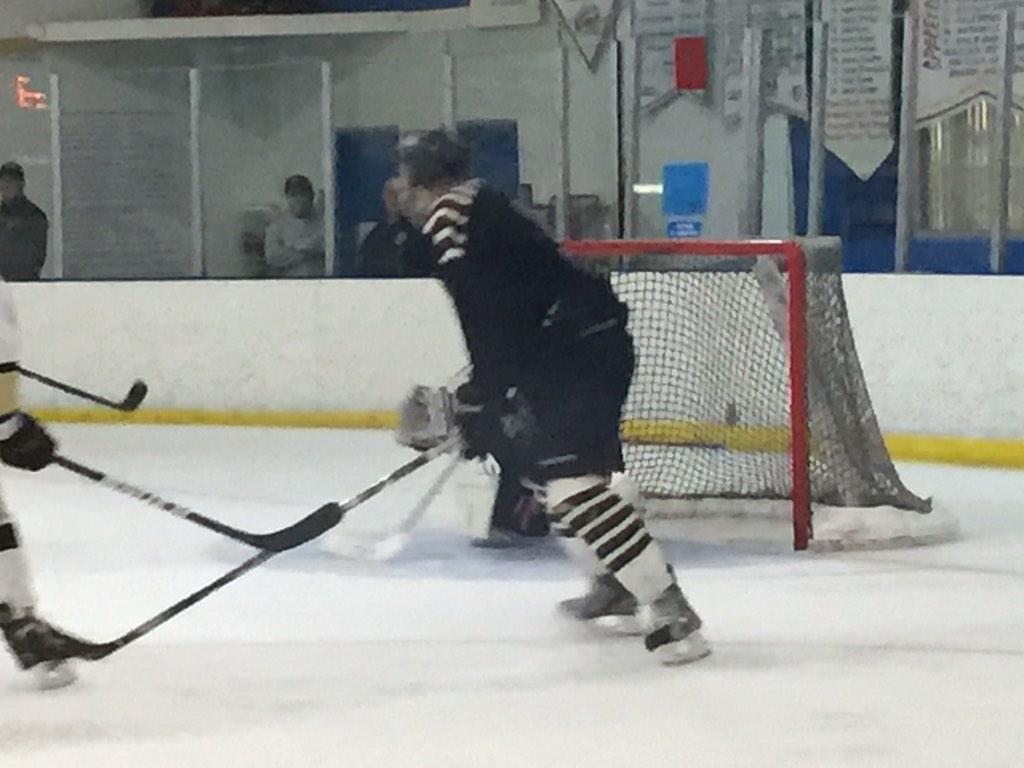 CockHockey's tweet photo. @Cocky2001 Cocky's favorite thanksgiving tradition is watching USC hockey! #CapitalOneCocky http://t.co/PTNhdGI3c4
