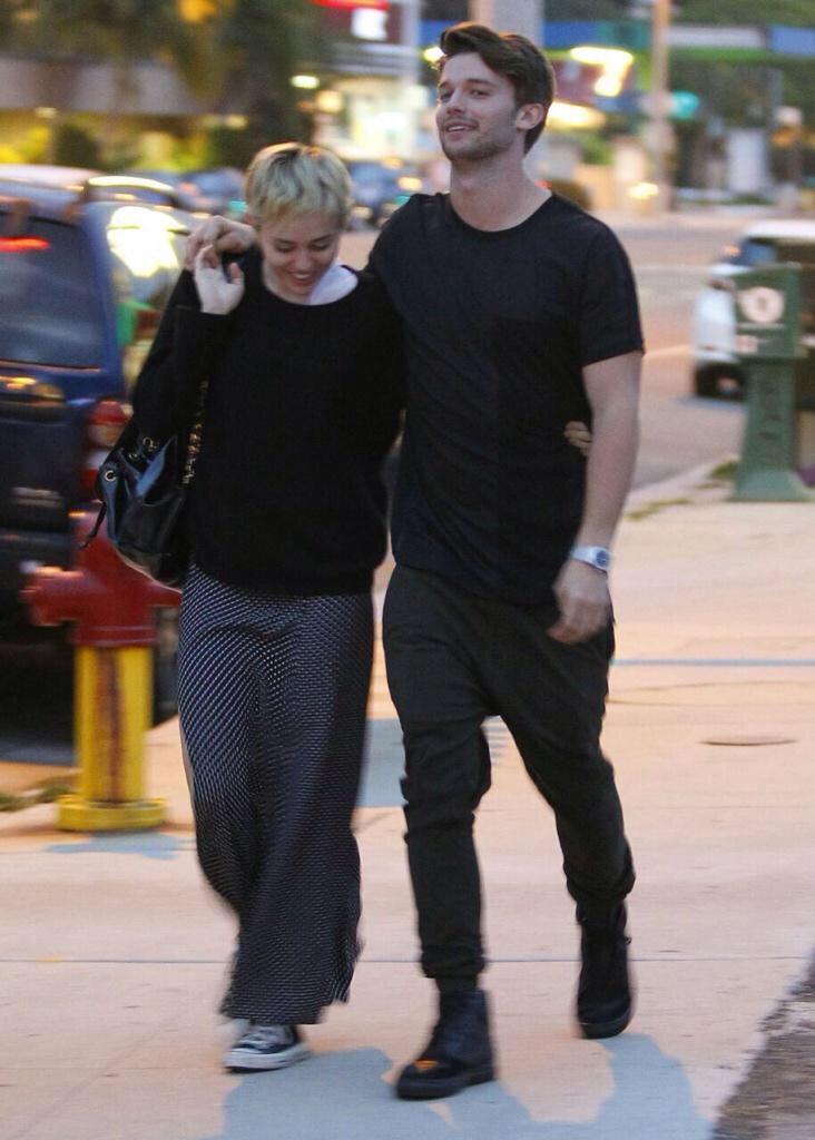 MCyrusOnTour's tweet photo. Miley and Patrick spending time together #CyrusUpdate #3 http://t.co/OScPF8FzXE