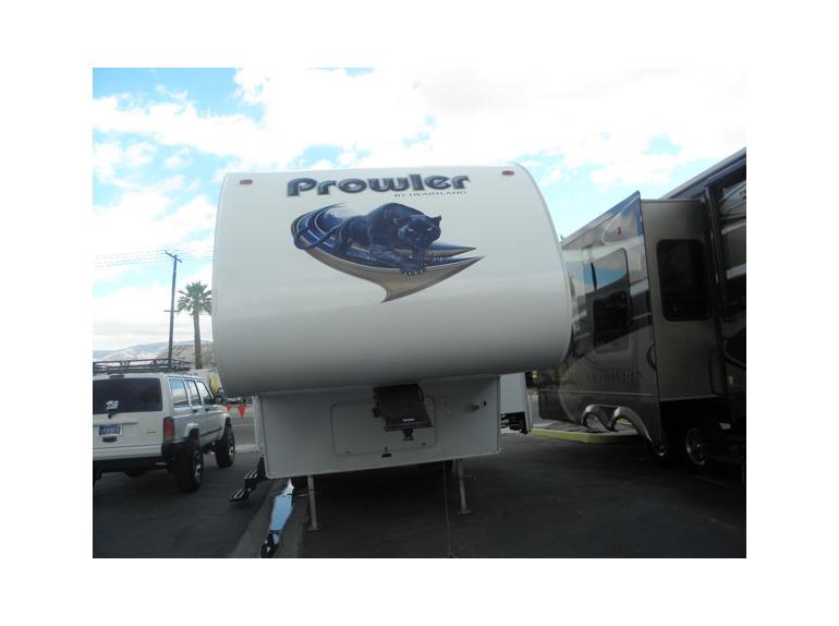 UsedRvsUsa's tweet photo. Best Deal on Used 2012 #Heartland #Fifth_wheel in Corona, CA , USA @ http://t.co/ByPpxZE7Hs http://t.co/nB32OxawFF
