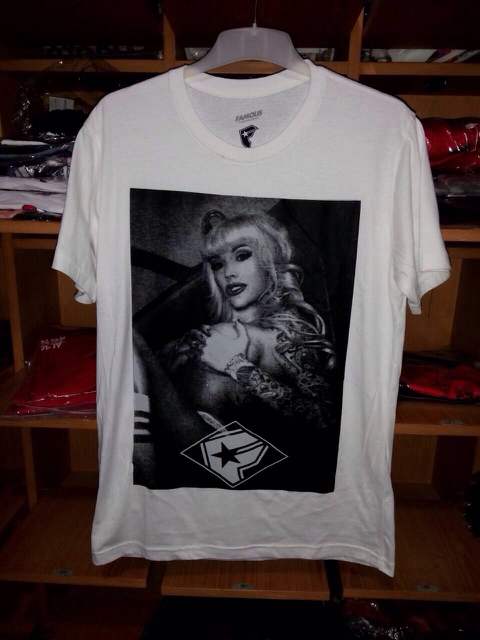 famous sexy boobs ready size M