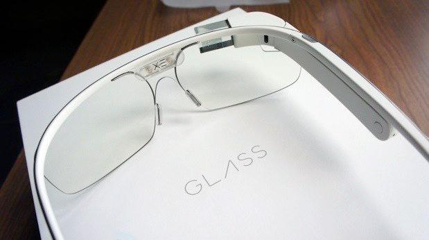 engadget's tweet photo. The next Google Glass will be powered by Intel http://t.co/NfvEnPDxSG http://t.co/IiwsIwLl5Z
