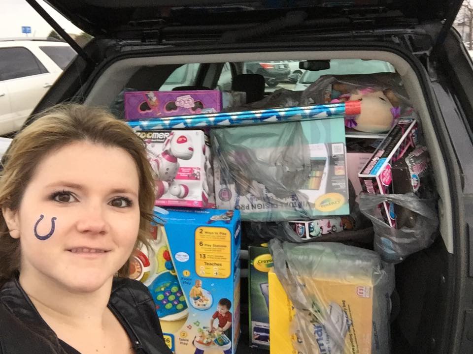 smileyradioshow's tweet photo. More Hoosier families r going 2 have an awesome Christmas thanks 2 the #SmileyArmy!! nominate: http://t.co/RSLjyS0UJc http://t.co/0bpncPs6GM