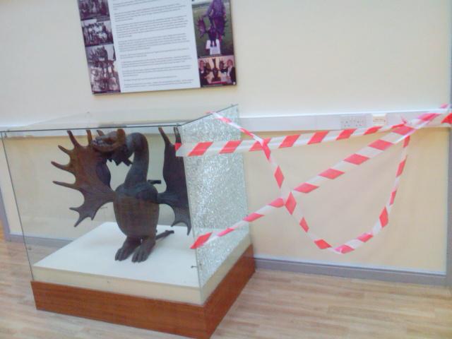 KeeleLibrary's tweet photo. Herbert made an escape attempt at the weekend: http://t.co/7Qu2SqZ2Yi