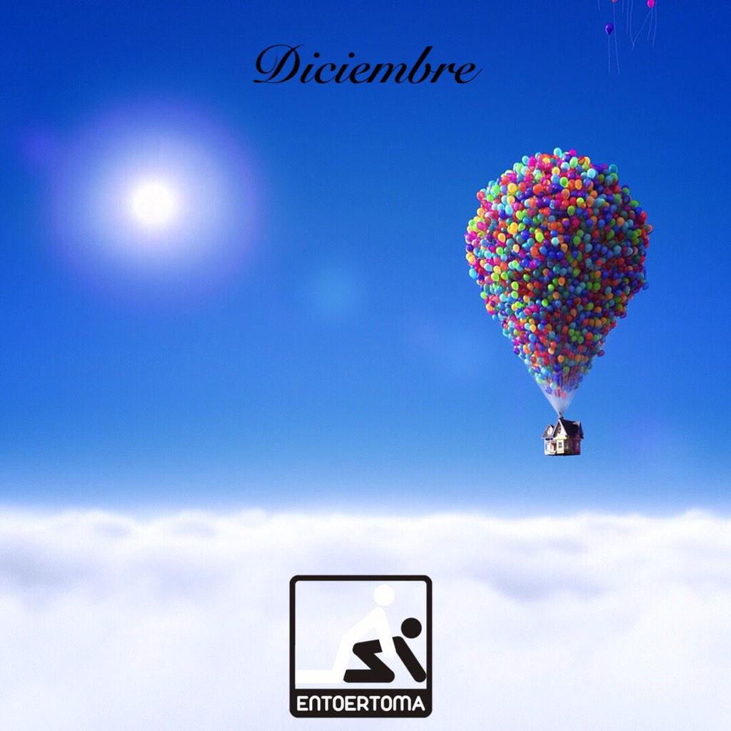 entoertoma's tweet photo. #EnToErToma #EnToRrBebe #Navidad http://t.co/rKX2Ja7nhy