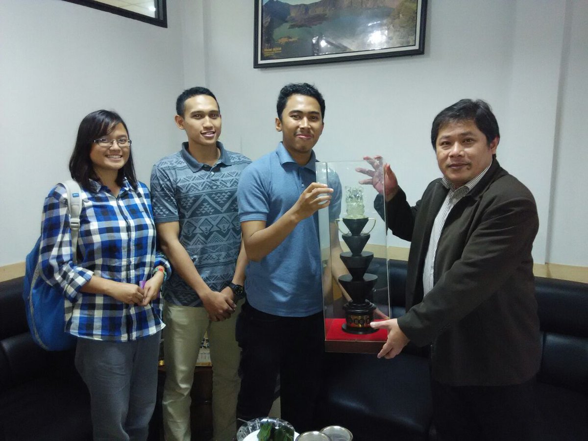 Alhamdulillah HMG Juara 1 pada "International Geology Student Festival 2014"