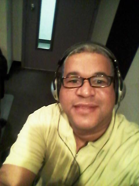 puntosdevista89's tweet image. Comenzo haciendo radio por la wpat930am