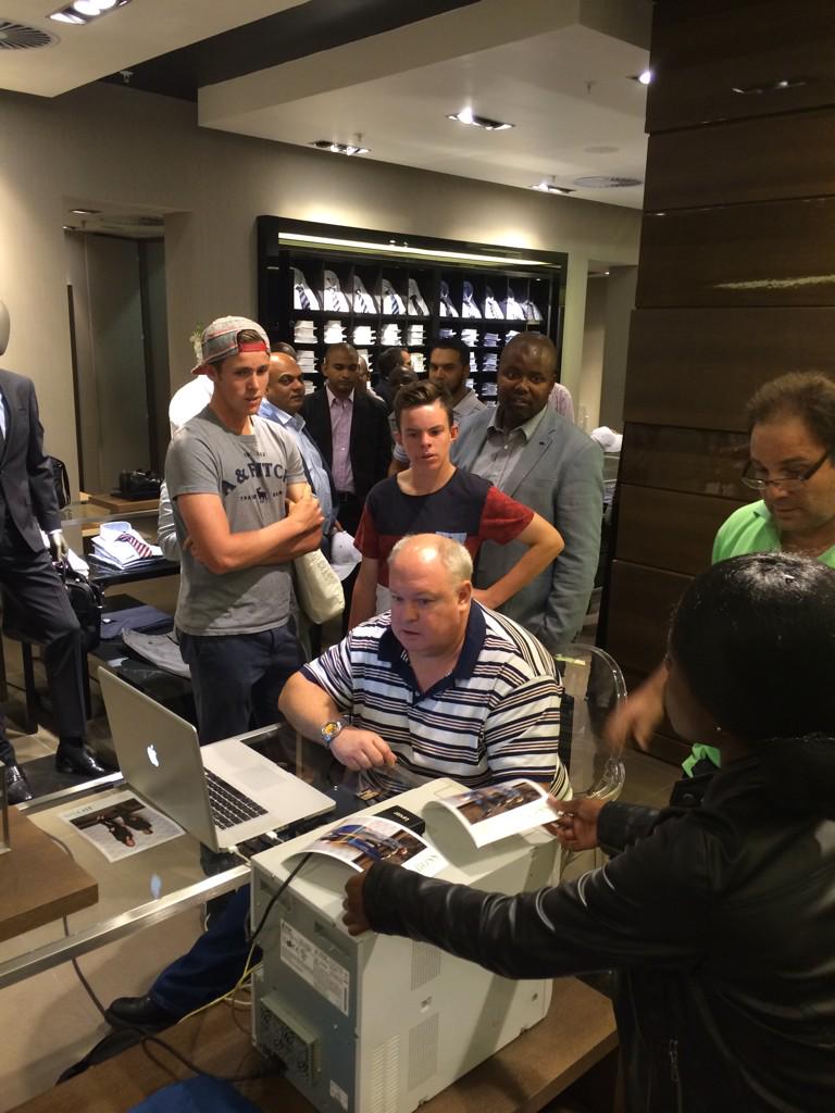 CapacityR's tweet photo. Fans waiting for their pics. Not everyday you get to stand next to a golfing legend. Hmm @MKaymer59 in SA http://t.co/QUUSblvymS