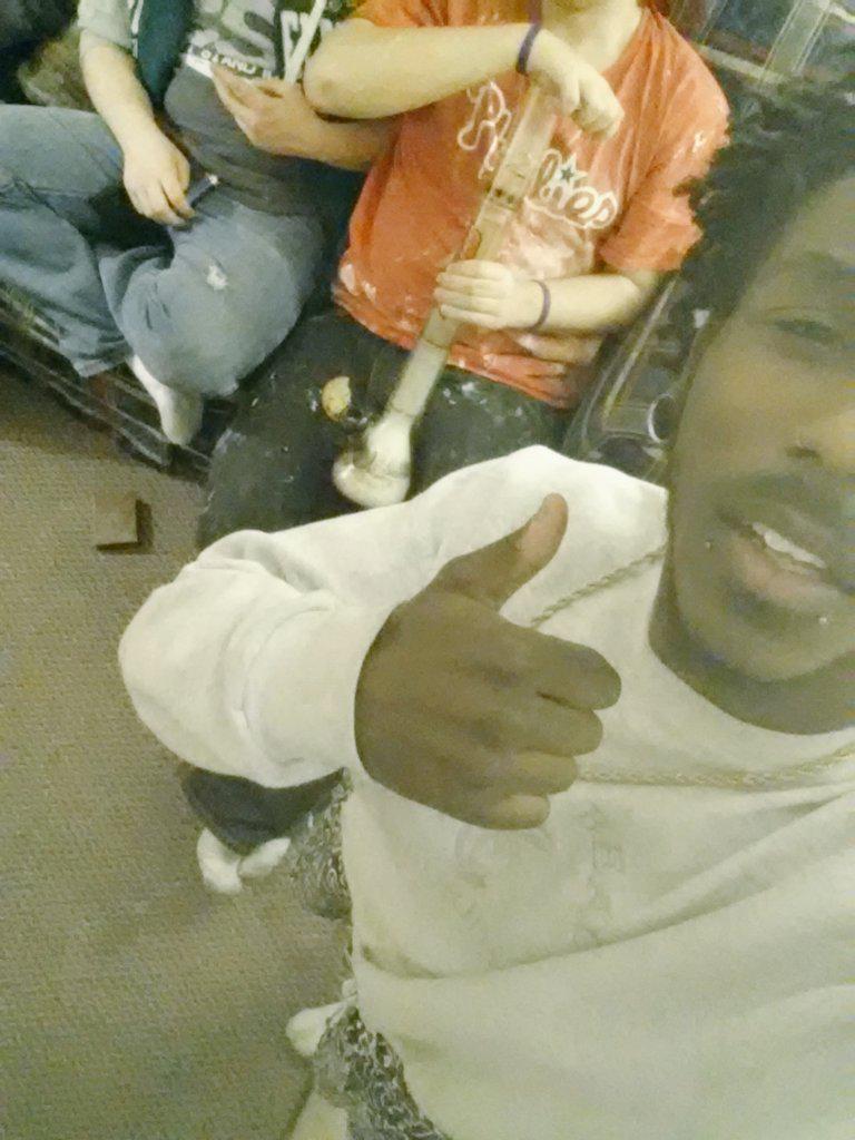 DjbossyBeatz's tweet photo. Hopefully this isn't my last free night http://t.co/qWSRnqpRk8