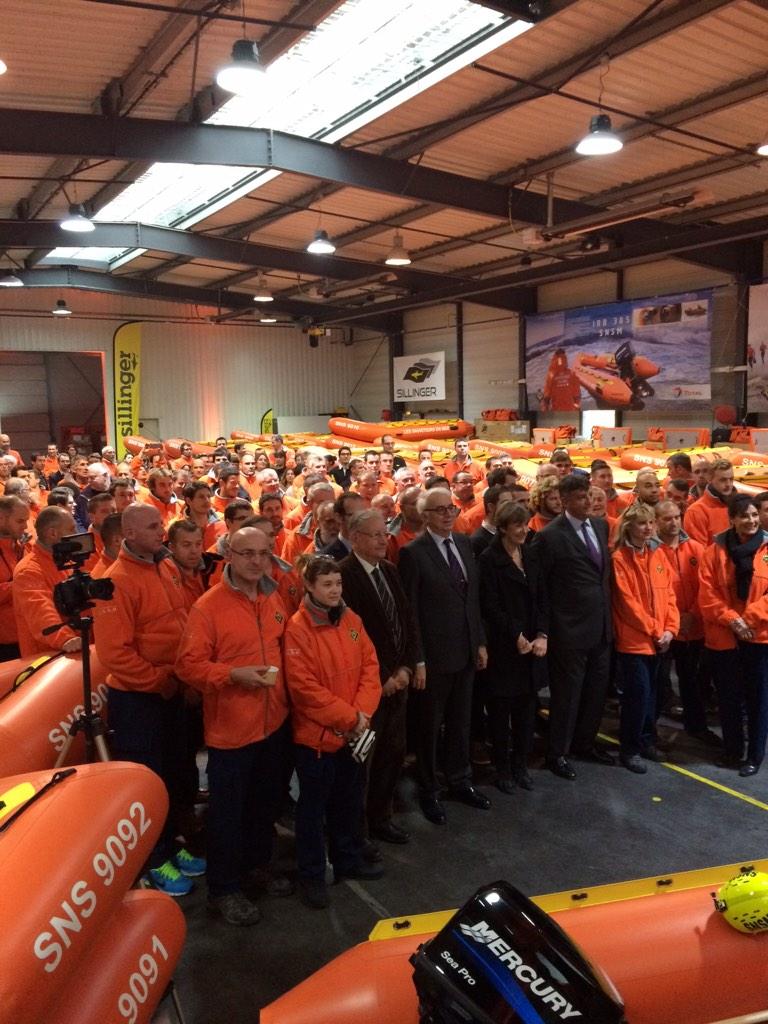 En direct : Remise officielle des 385 IRB a la SNSM sur notre site de Mer (41)