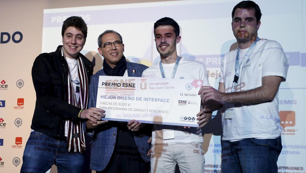 UCM_CMayores's tweet image. Otra felicitación para @JPriera! Premio ESNE al Mejor Diseño de Interfaz en @HackathonEM elmundo.es/television/201… #Cova