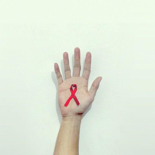 SeekingBisexual's tweet photo. We love sex, we love safe sex more. #HIV http://t.co/gOXoU87xei