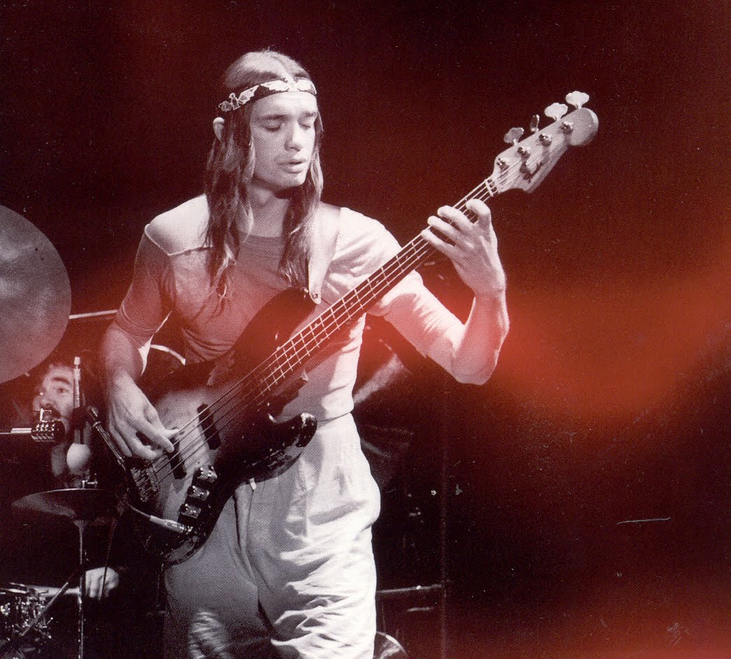 1951-1987. Gone way too soon.
Happy birthday, Bass Master Jaco Pastorius!
l>  