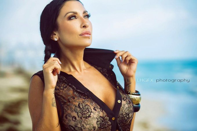 New picture for a magazine coming soon! with the talented @leelhgfx #fitness #jessicacanizalesvip #xxoticangels<a href="/tag/fitness"class="tags"><span>#fitness</span></a><a href="/tag/jessicacanizalesvip"class="tags"><span>#jessicacanizalesvip</span></a><a href="/tag/xxoticangels"class="tags"><span>#xxoticangels</span></a>