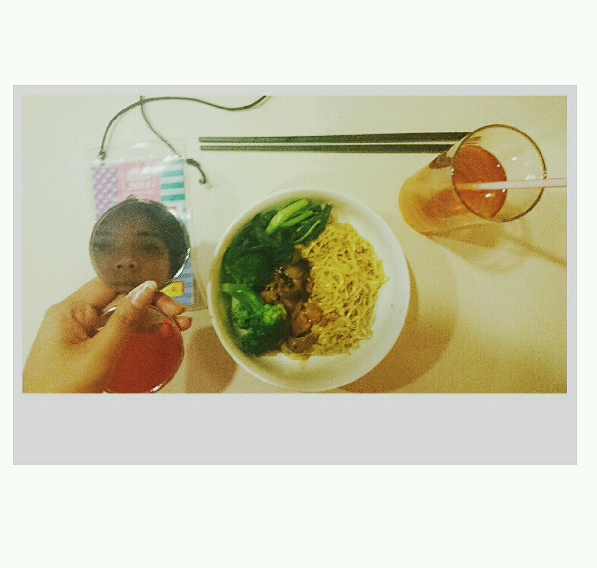 rossiyanaa's tweet photo. Hey, lets take a selfie with Bakmi GM :)  @FeminaMagazine @BakmiGM  #officialFoodWF2014 #WF2014 #14 http://t.co/slUZvogBq8