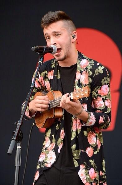 Happy birthday to the wonderful human being that is Tyler Joseph 