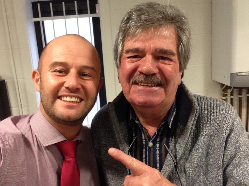 Prodoto's tweet image. Tiswas the night before Christmas... Jamie goes to make a cuppa and finds Bob Carolgees in the kitchen! #SpitTheDog