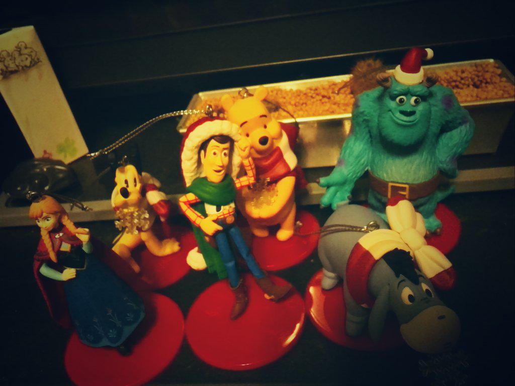 Uzivatel 我妻三輪子 Na Twitteru 全部ほしい ウッディのブーツの裏に ちゃんとアンディの名前が入ってた Http T Co Pifoejsm