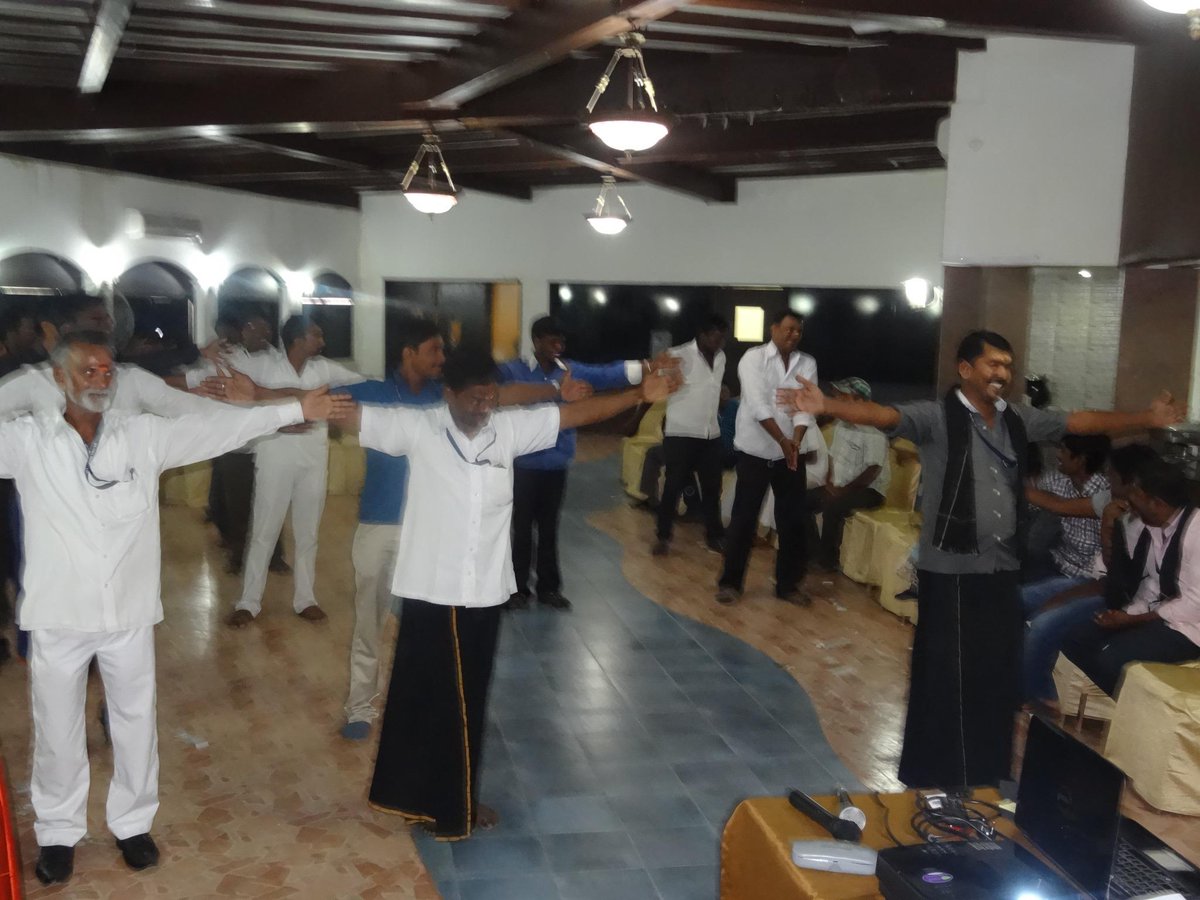 NTLTAXI's tweet photo. NTL TAXI conducted the drivers meeting program on 25th Nov'14. http://t.co/I07CV1nom7