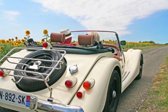 yourfrenchholi's tweet photo. Morgan and Chateau experience: The perfect gift for Christmas http://t.co/IAxdZ7lDGb http://t.co/NxAPinhexz
