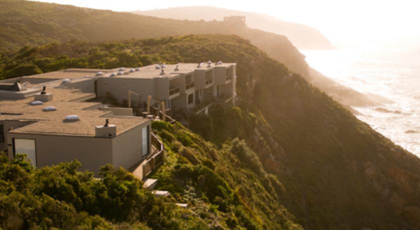 capinafrica's tweet photo. Hotel of the Day: 'Plettenberg Park Hotel &amp; Spa', offering dramatically sweeping views of the Indian Ocean @SoPlett http://t.co/i3ynae7PPW