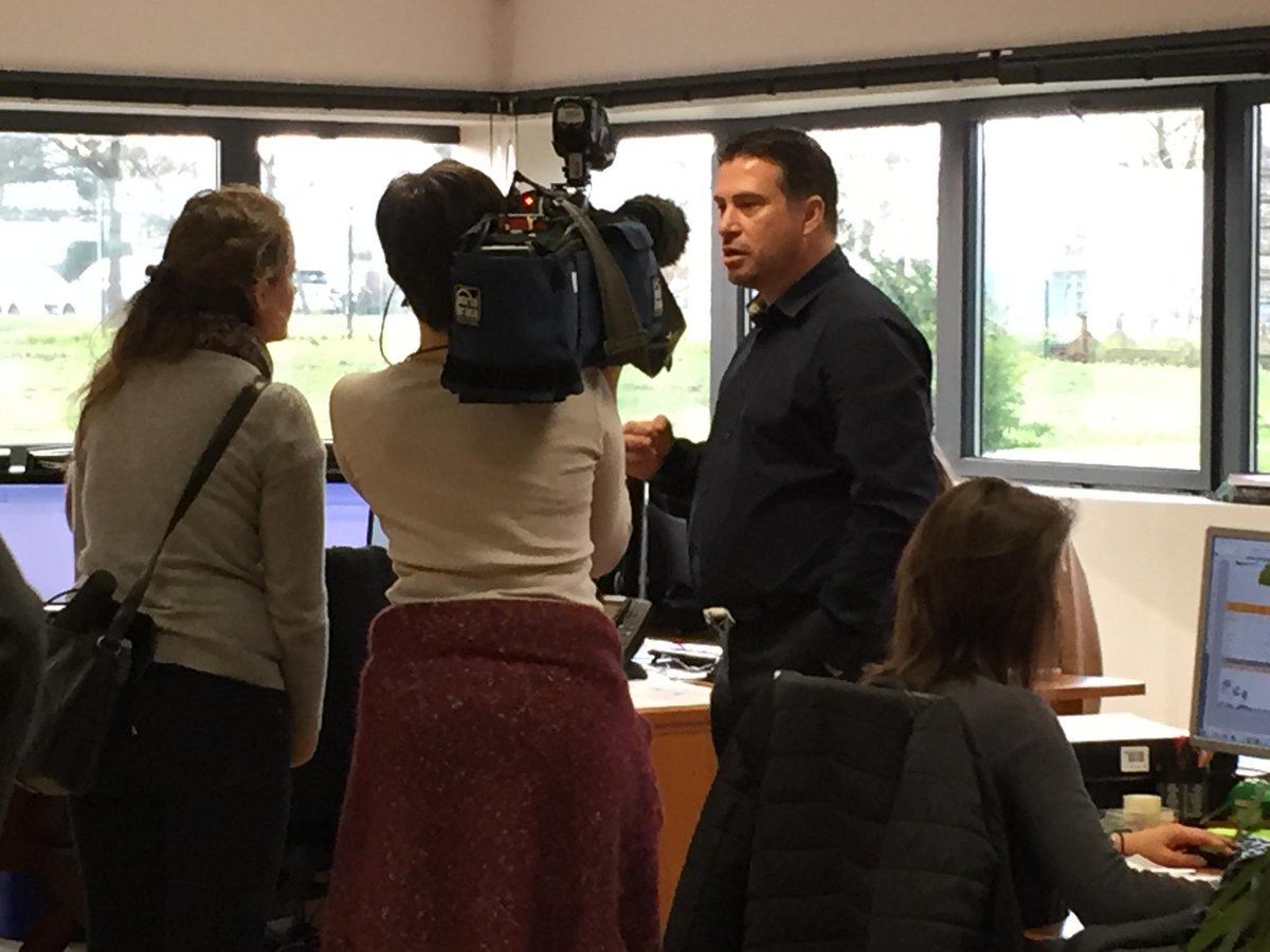 GroupeRhinos's tweet photo. Interviews et tournage de @France2tv dans les locaux de @GroupeRhinos http://t.co/s9Rm8XJacP