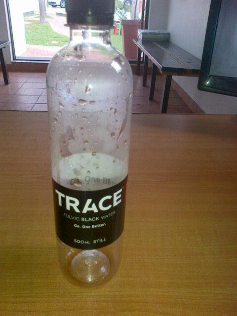 AdventureDiveSA's tweet photo. Enjoyed my first try of @TRACEbev #fulvic water #newnormal http://t.co/soafr8b1Jn