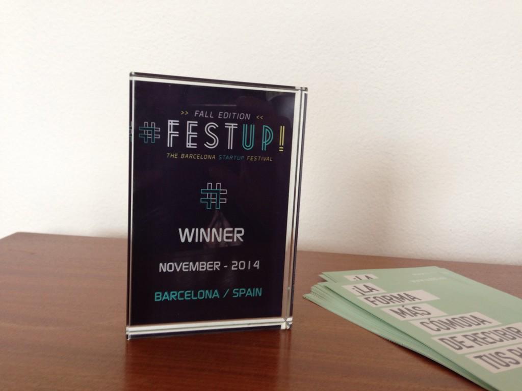 hubblme's tweet photo. Amazing night guys Thanks again for the support and award! Lo vamos a cuidar bien! @Barcinno @LoginStartup @FestUpBCN http://t.co/pt09bT2DFV