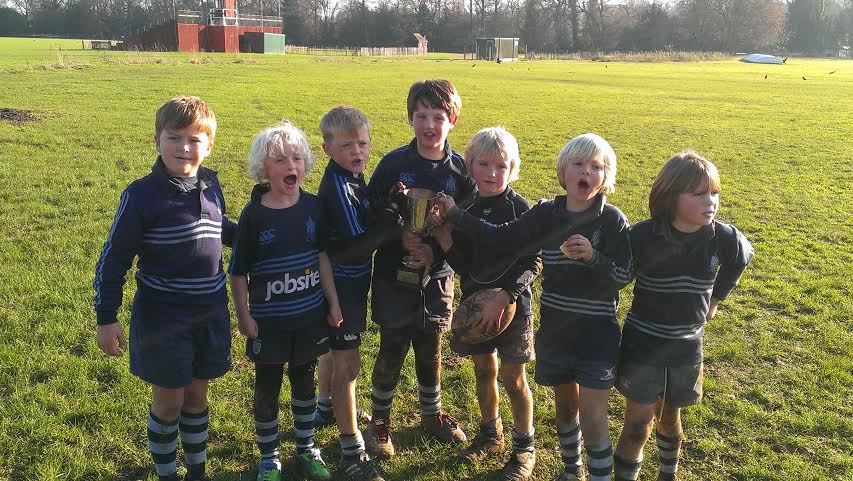 SIMONTOFT1's tweet photo. Well done @Chi_RFC minis/juniors who won Midhurst Cup yesterday - and thanks to @MidhurstRFC for great hospitality! http://t.co/IcMz8mNVuI