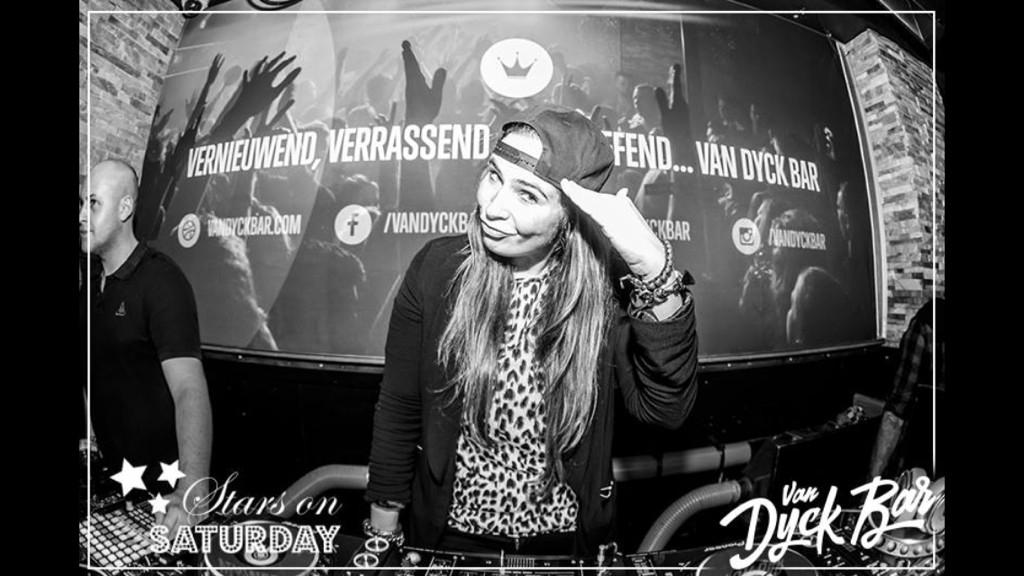 DJ_DAANI's tweet photo. Saturday #vandyckbar #amsterdam #djdaani was gooood!! 🎉 http://t.co/xbe7i7qYyq