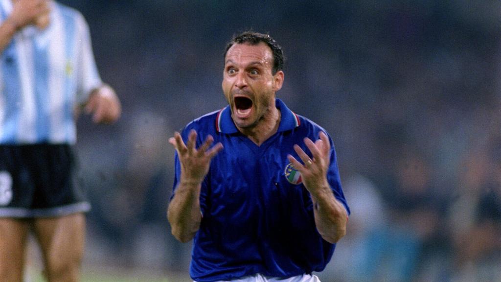 Happy 50th birthday to Salvatore Schillaci, who scored 6 goals for Italy at 1990 and nobody heard of since. 