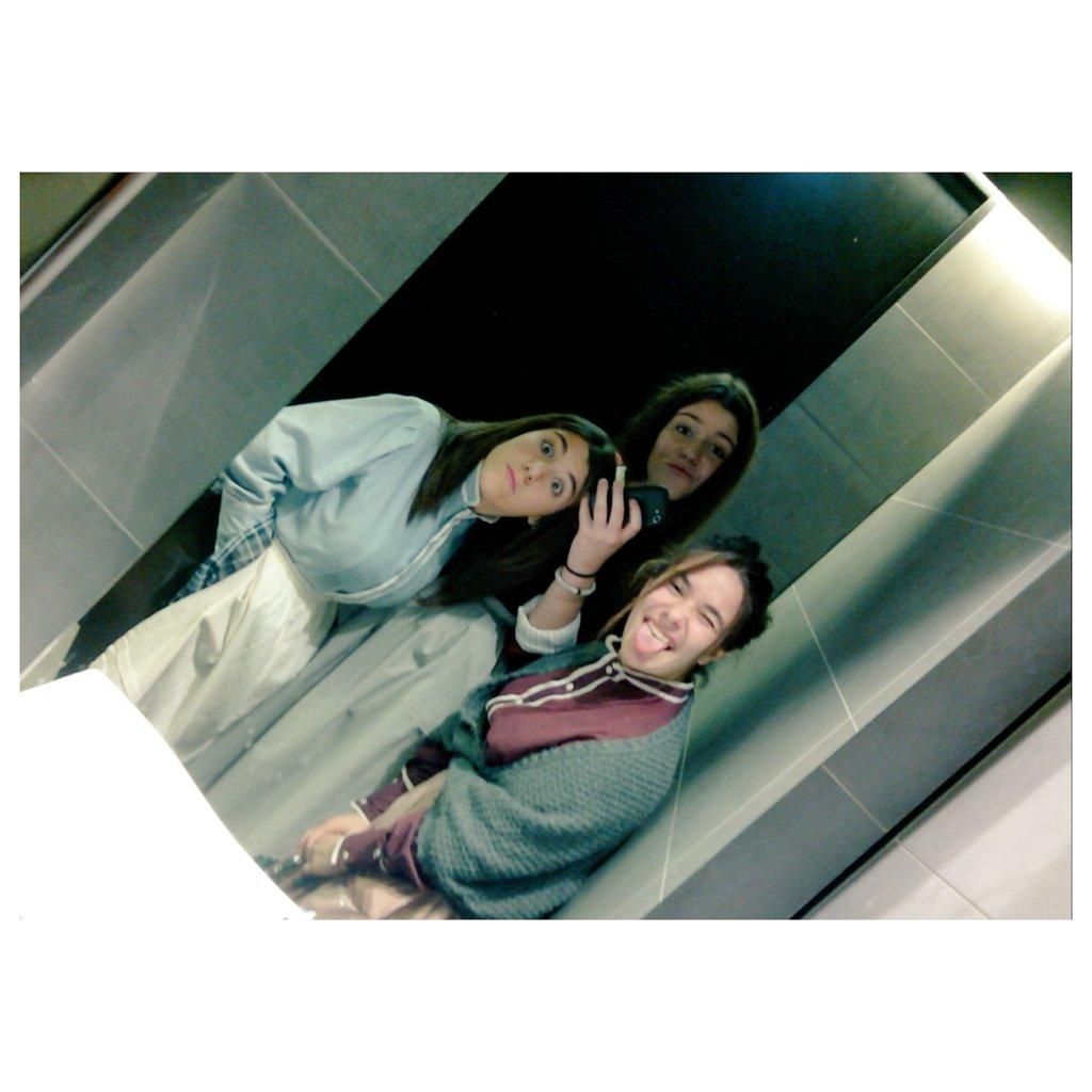 AnaSamar9's tweet photo. Urrengo urtearte! #SanAndresak'14 👋🐷 http://t.co/Au5vgZ1ZxE