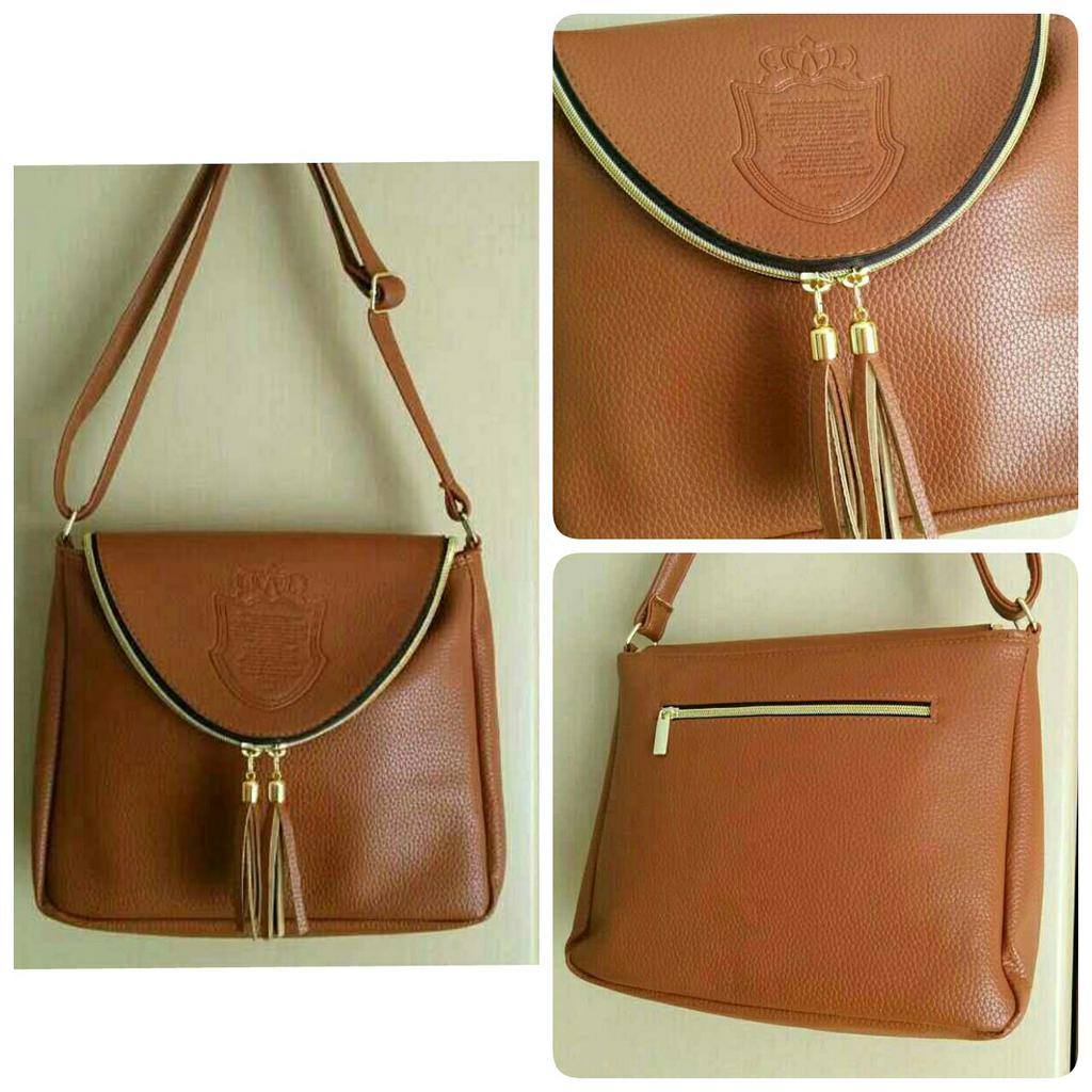 netwabcom's tweet image. 『ショルダーバッグ♪ブルー(¥2,980)』 フリマアプリ「メルカリ」で販売中♪ item.mercariapp.com/jp/m886676516