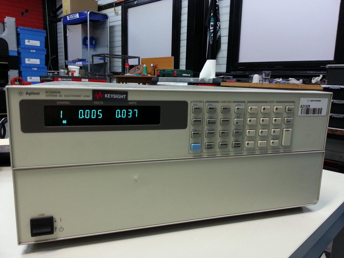 MathijsMar's tweet photo. Got some useful testing equipment from @Keysight ! #MPPT http://t.co/2J2oNF8bAN