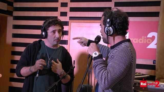 RaiRadio2's tweet photo. VIDEO: Federico Zampaglione dei @Tiromancino e @andyPERRONI in "Bimba mia" del grande Califano http://t.co/egFGwv4eZc http://t.co/7F3yEoS4E0