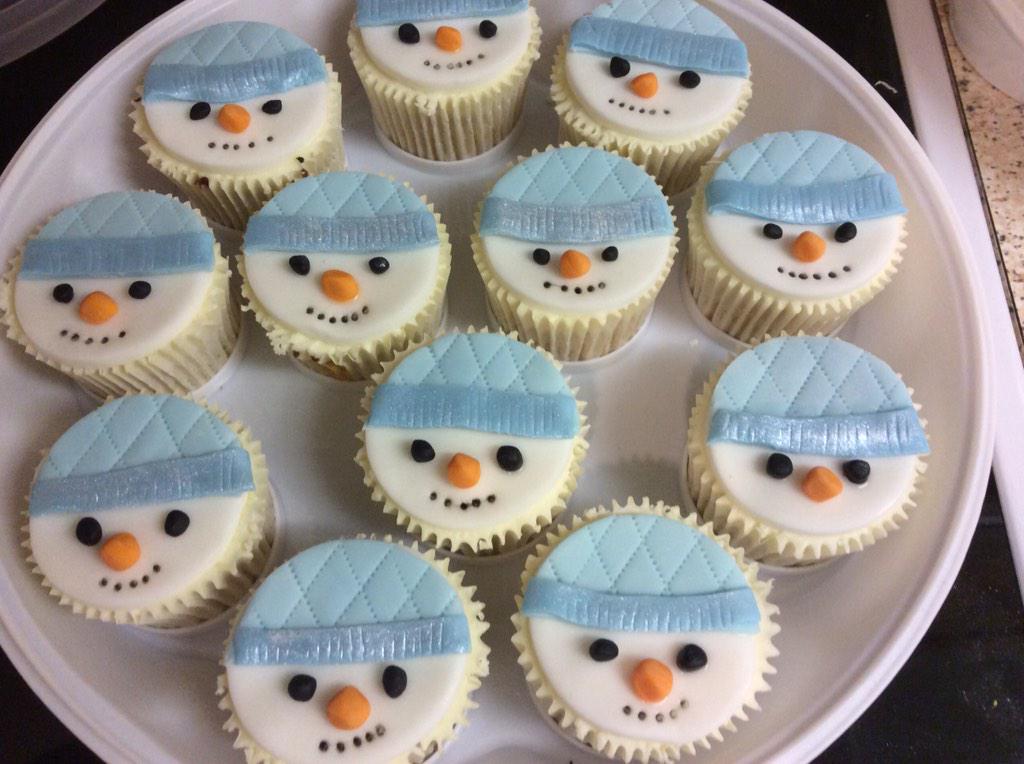 MegabakesDavid's tweet photo. All done ready to go http://t.co/T9XdIDwerY