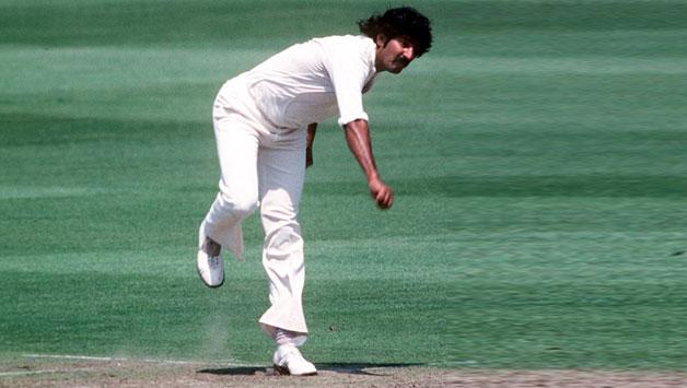 Happy Birthday to Sarfraz Nawaz whos famous for teaching Imran Khan how to reverse-swing. 