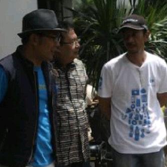 Dali_PS's tweet photo. Thanks  "@TalentAsia_corp: Haturnuhun Mas @Dali_PS udh nemenin tamu2 keren di event kemaren @itokgemboel @hansumarno http://t.co/xiehMsxrFj"