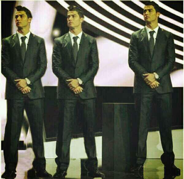 Ref_Hussain's tweet photo. الانصاف من الفيفا ان يكون الثلاث المرشحين 
( الدون - رونالدو - كرستيانو )

وشكراً http://t.co/7kJCeDc5aY